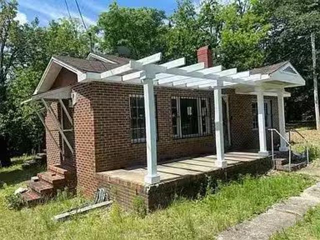 113 BROWN ST, TUSKEGEE, AL 36083