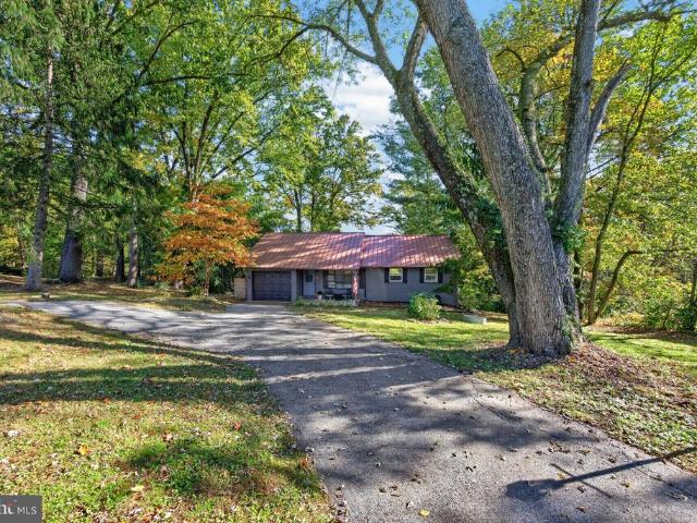 113 Garnet Lane