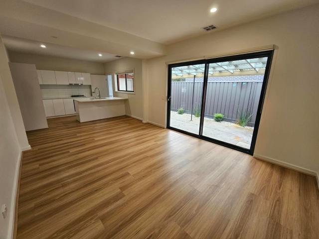 1/13 Dover Street Oakleigh East, VIC 3166