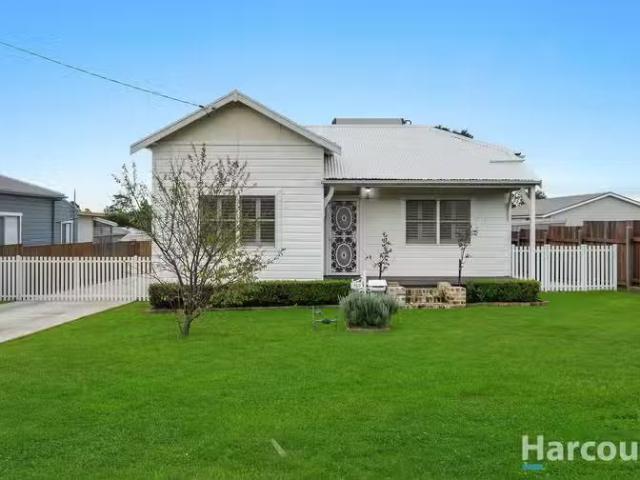 113 Deakin Street, Kurri Kurri, NSW 2327 House for Rent