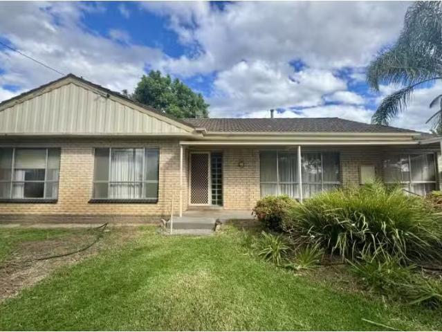 113 Deniliquin Street, Tocumwal House for rent Listed by Laur.