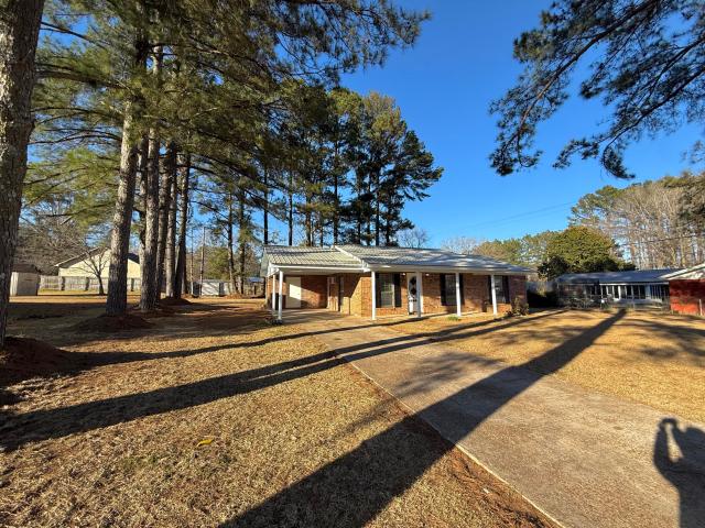 113 E Pecan Ave