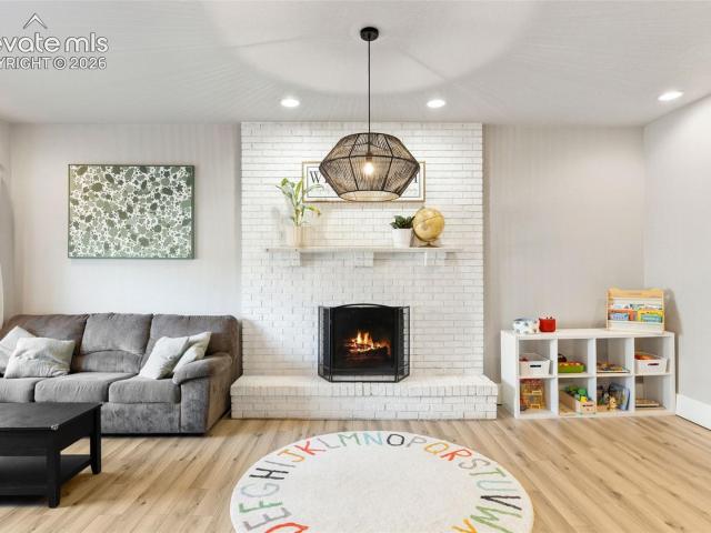 113 Everett Drive