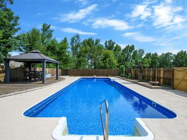113 High Meadow Circle