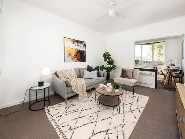 11/3 Huntly Street, Glen Huntly