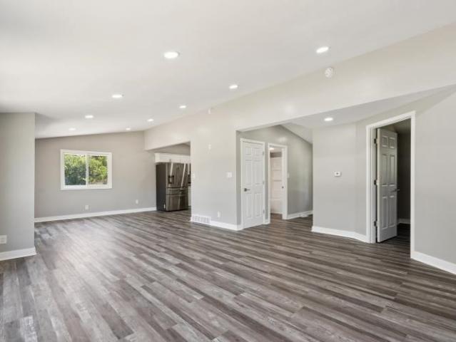 113 Island View Drive