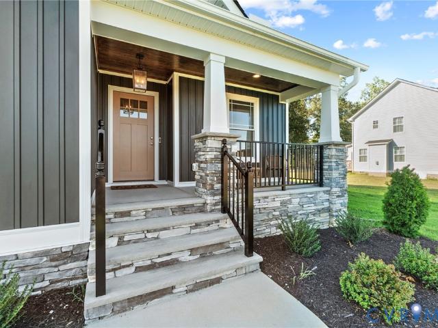 113 Logan Way
