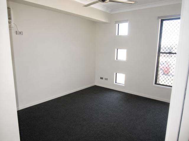 1/13 Mayflower Street Burdell, QLD 4818