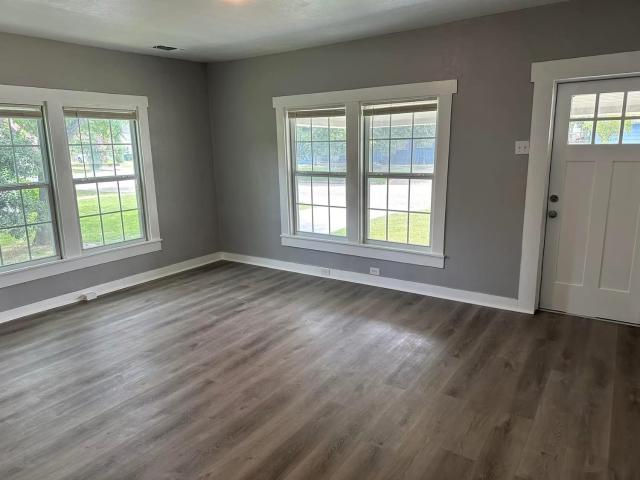 113 N Middle St, Flatonia, TX 78941 | MLS #80519