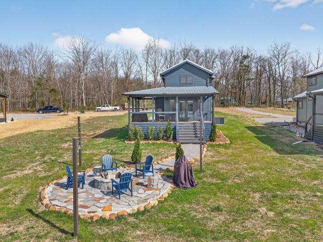 113 Shoreside Ct