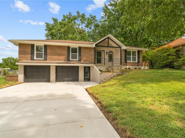 113 SW Concord Court