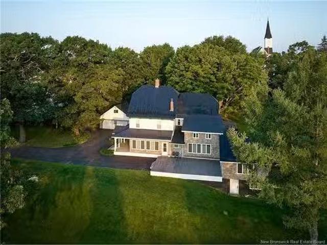 113 Regent St, Woodstock, NB, E7M 5Z6 house for sale Listin.