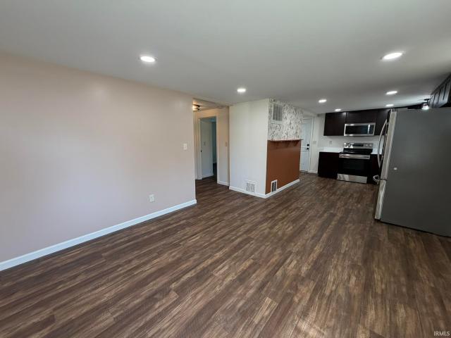 113 W Maple Street