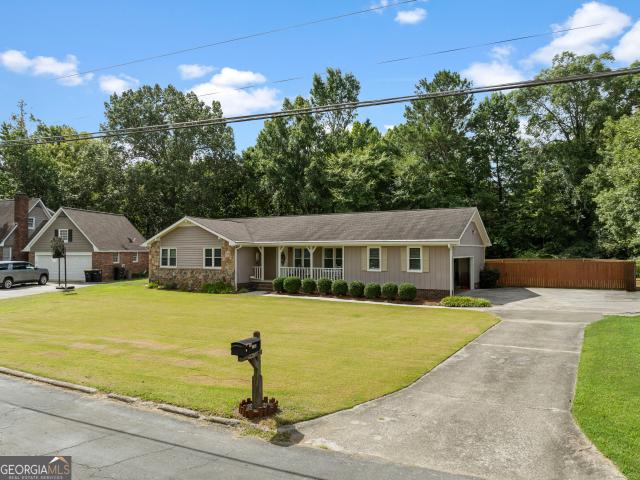113 Wood Valley Drive SW