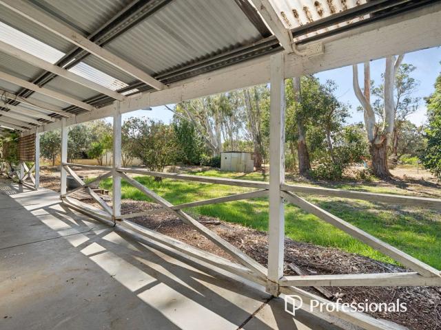 113 Taylor RoadMundijong WA 6123, Australia