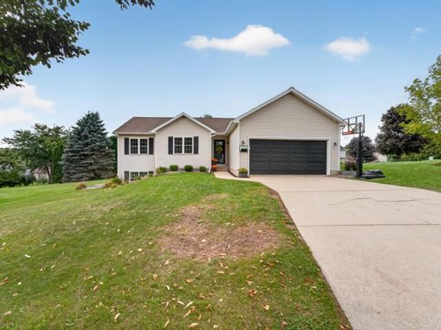 113 Terrace Ct, Mount Horeb, WI 53572