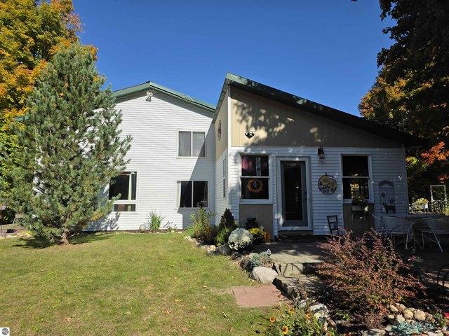11443 Tope Ln, Mancelona, MI 49659
