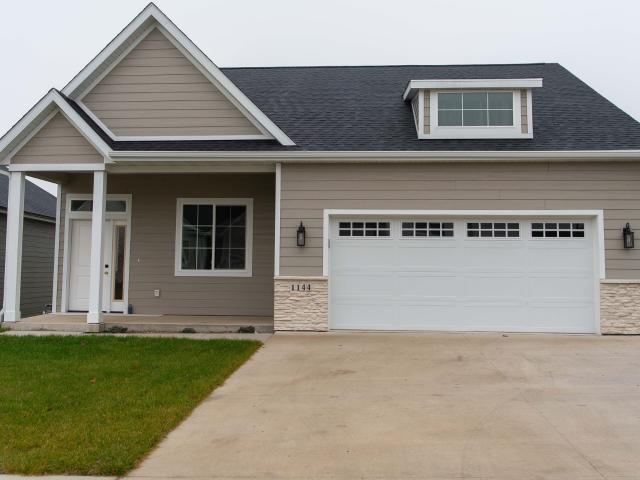 1144 Foxglove Road