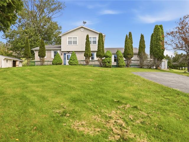 1144 Huckleberry Hwy