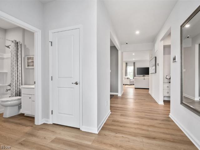 1144 Hunting Hollow