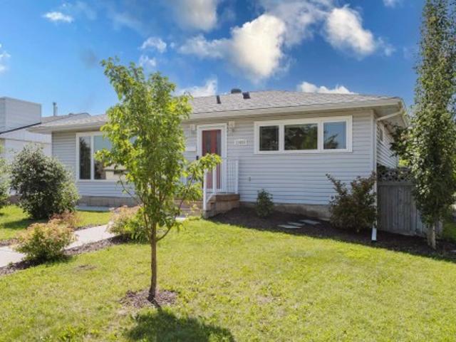 11455 A Avenue Nw, Edmonton, AB, T5G 0E9 house for sale | Listing ID E4500 | Royal LePage