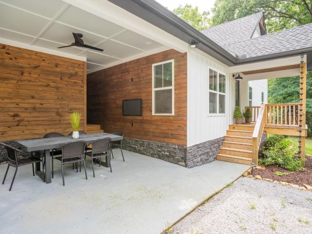 1145 Daniels Road