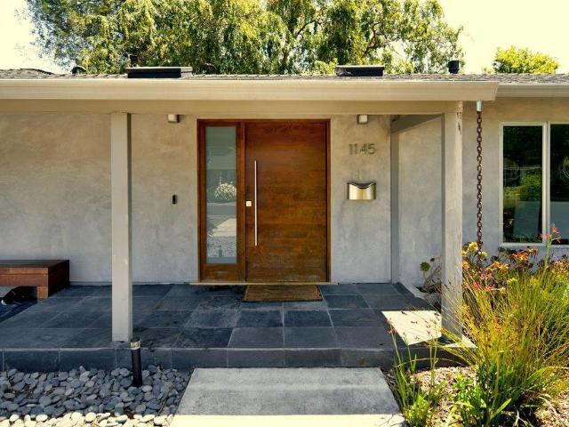 1145 Saxon Way