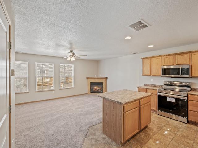 1146 blackstone lane