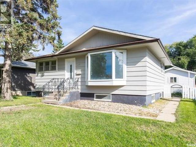 1147 Main Street N, Moose Jaw, SK, S6H 0X3 house for sale | Listing ID SK049848 | Royal LePage