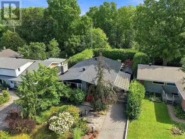 1147 Parkway Drive, Ottawa, ON, K2C 2W1 house for sale List.