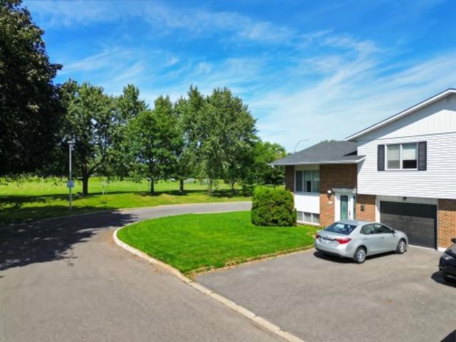 1147 Rue Des Fauvettes, Boucherville, QC, J4B 6A8 house for sale | Listing ID 9391 | Royal LePage