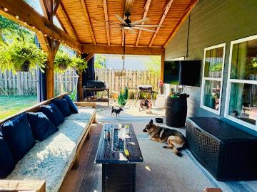 1148 Pine Valley Drive
