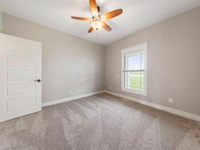 11499 Nobles Chapel Rd, Elberfeld, IN