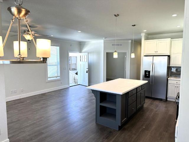 11401 Topanga Canyon Boulevard 117