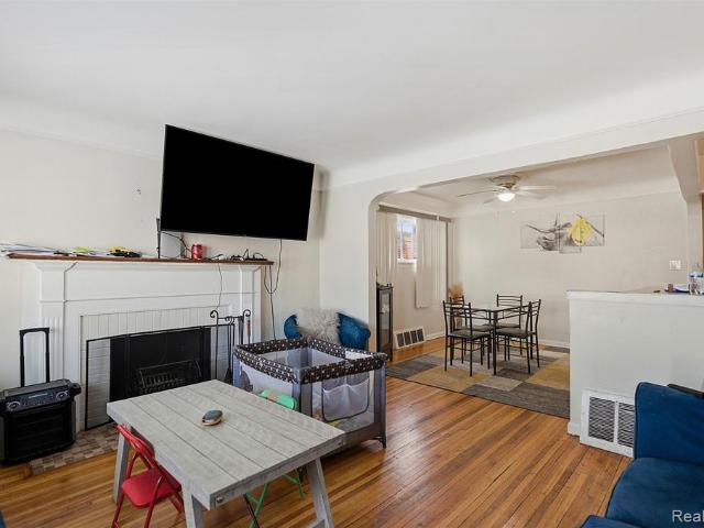 11404 Beaverland