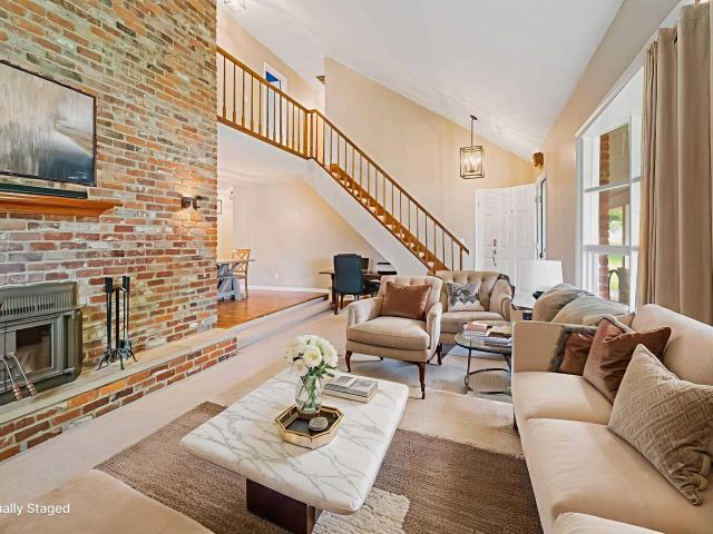 11404 Simmons Court