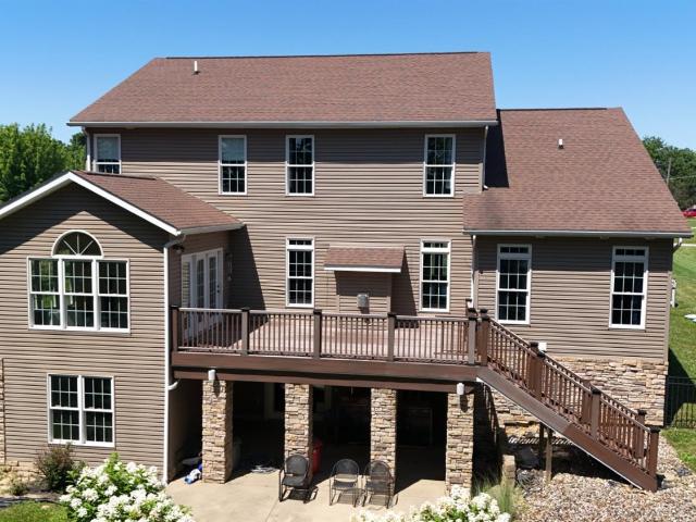 1140 Meadowview Drive