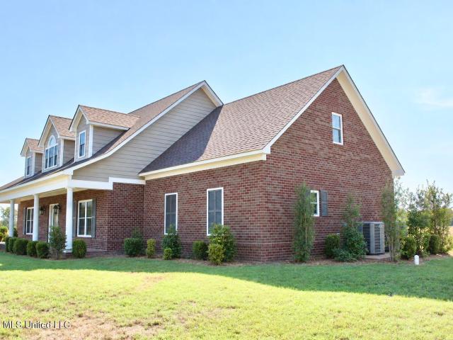 1140 Mississippi 442