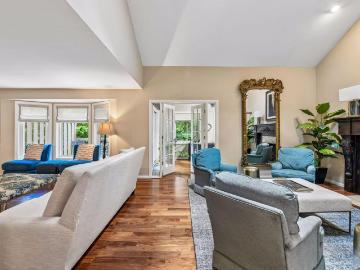 1140 Hollybrook Drive
