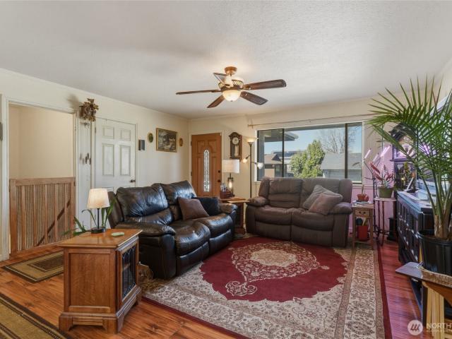 1140 SE Colonial Drive