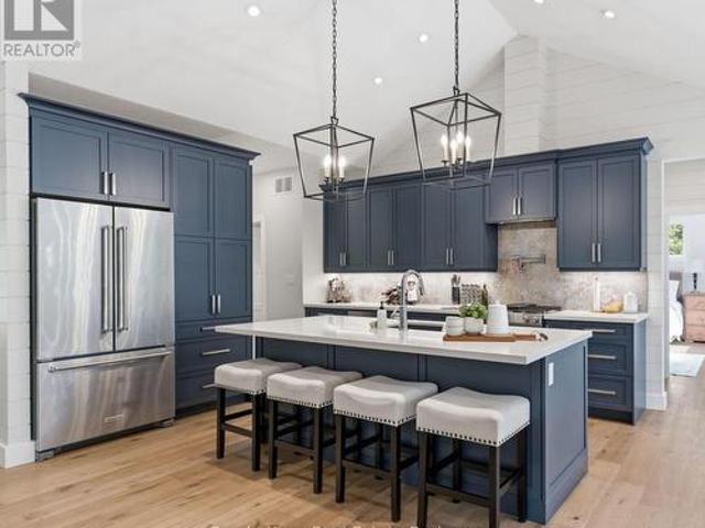 1140 Walkers Glenn Crescent, Lake Of Bays Sinclair, ON, P1H 2J6 house for sale | Listing ID X13418 | Royal LePage