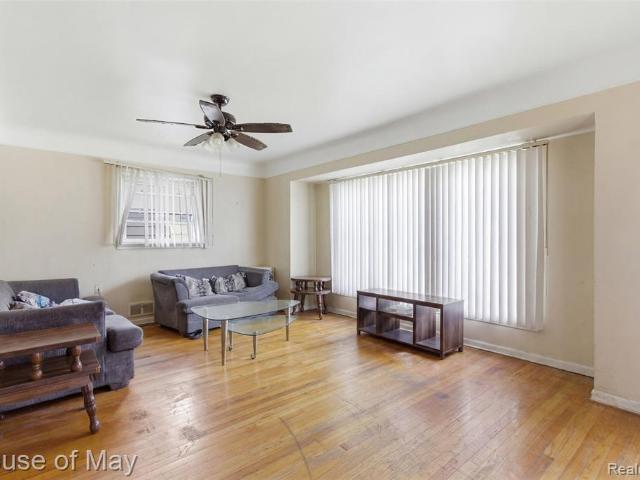 11411 Marion
