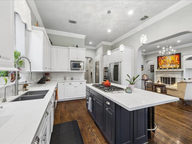 11418 Gallant Ridge Lane