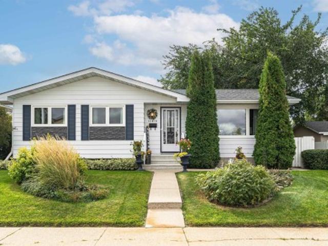 11419 Avenue Nw, Edmonton, AB, T5X 1B9 house for sale | Listing ID E4509 | Royal LePage