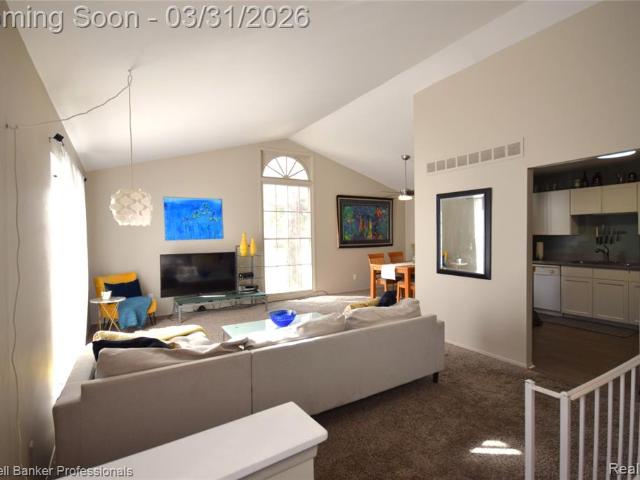 1141 Pine Ridge Court