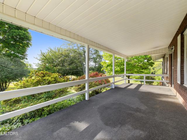 1141 Sanders Rd