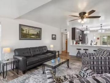 11421 W LAKESHORE DR, YOUNGTOWN, AZ 85363