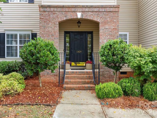 11424 Innes Court