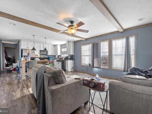 1142 Spring Grove