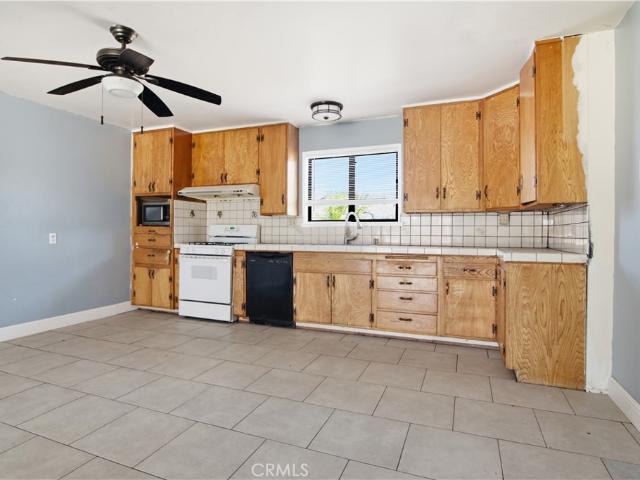 1142 Via Del Carmel